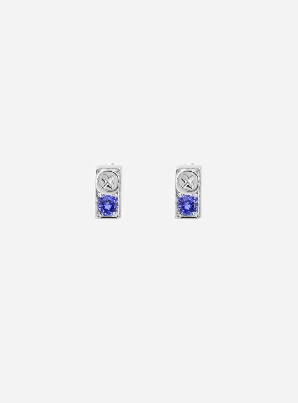 a pair of MIDNIGHTFACTORY Screwbox sapphire earrings with blue sapphires and diamonds.