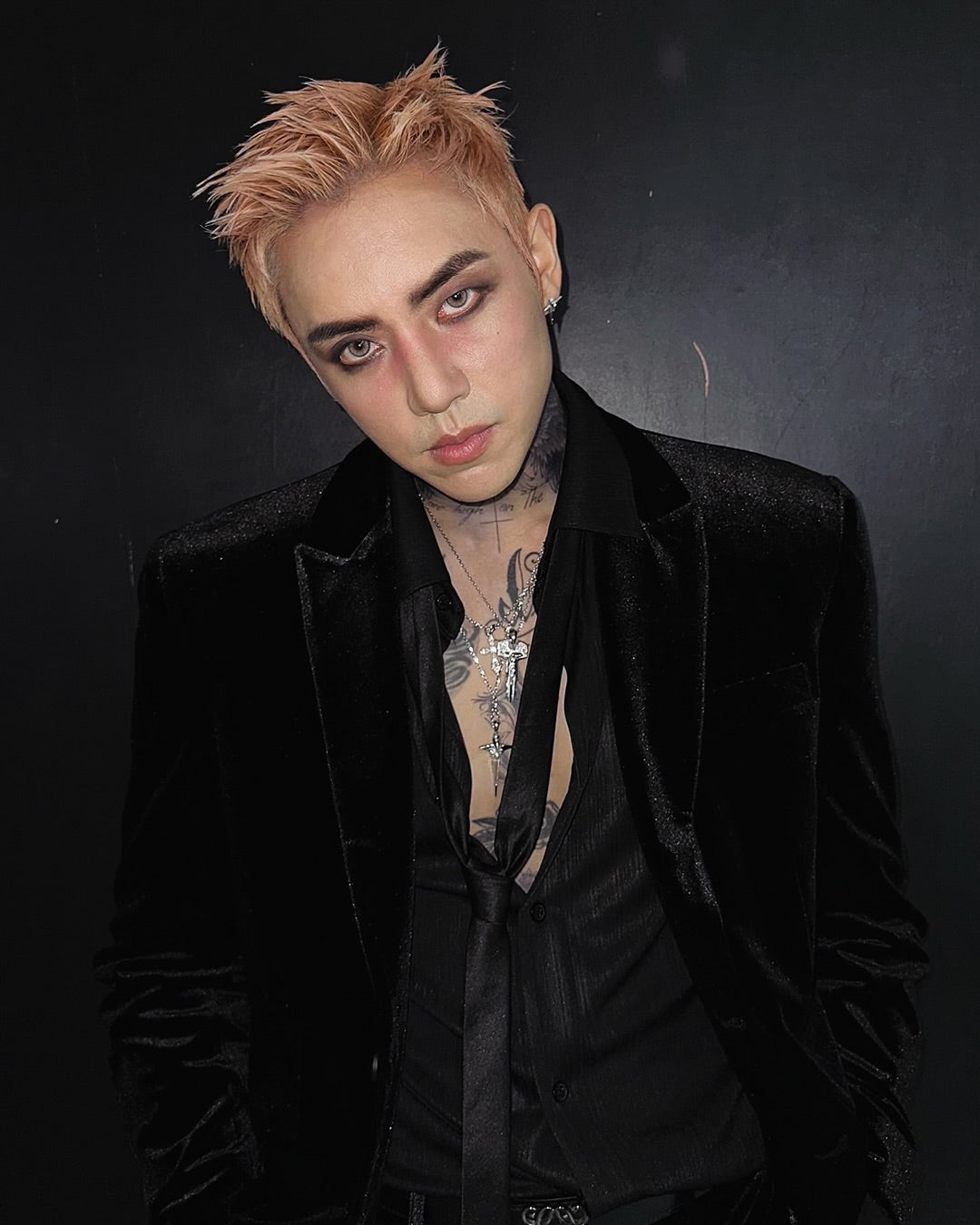 DPR IAN wearing MIDNIGHTFACTORY jewelleries