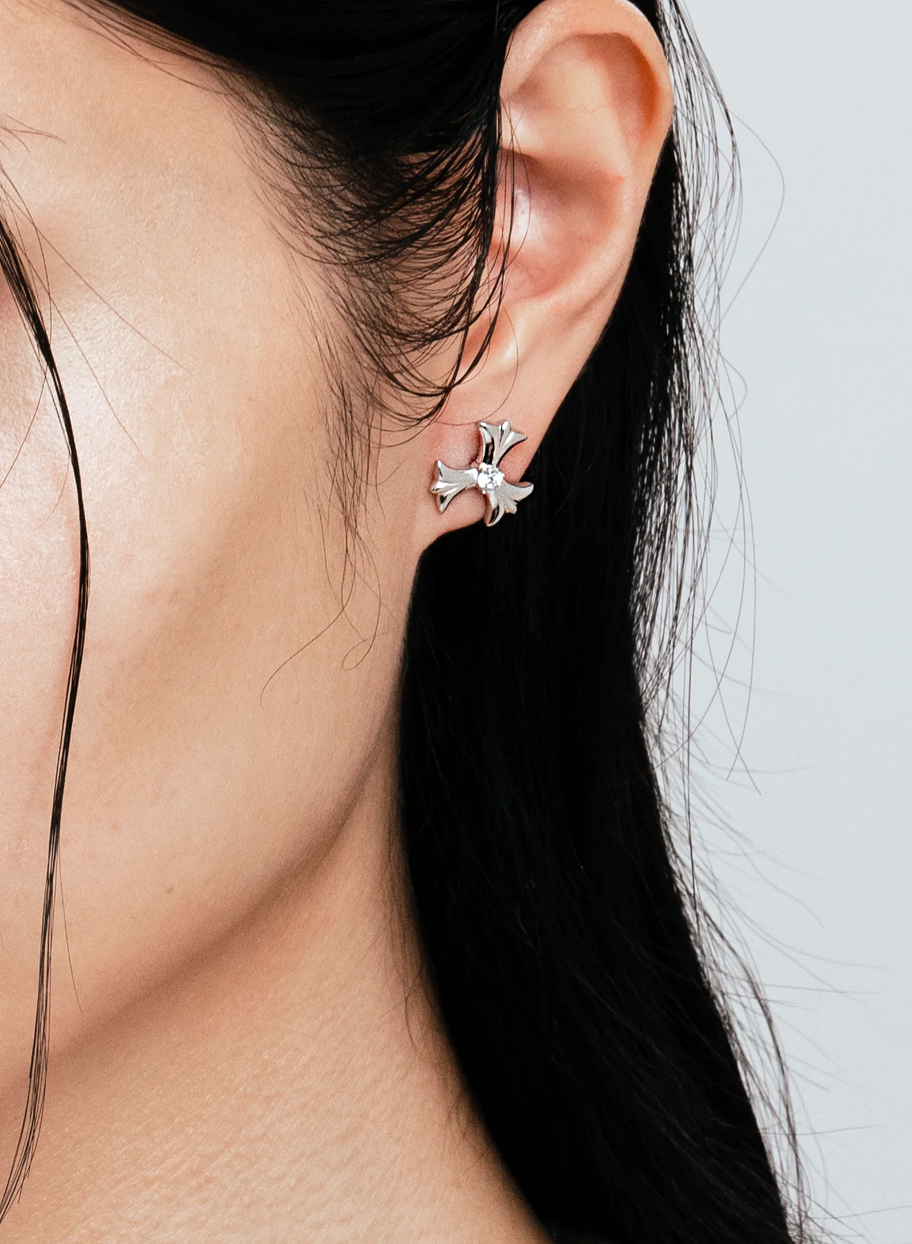 Petals ornament earrings