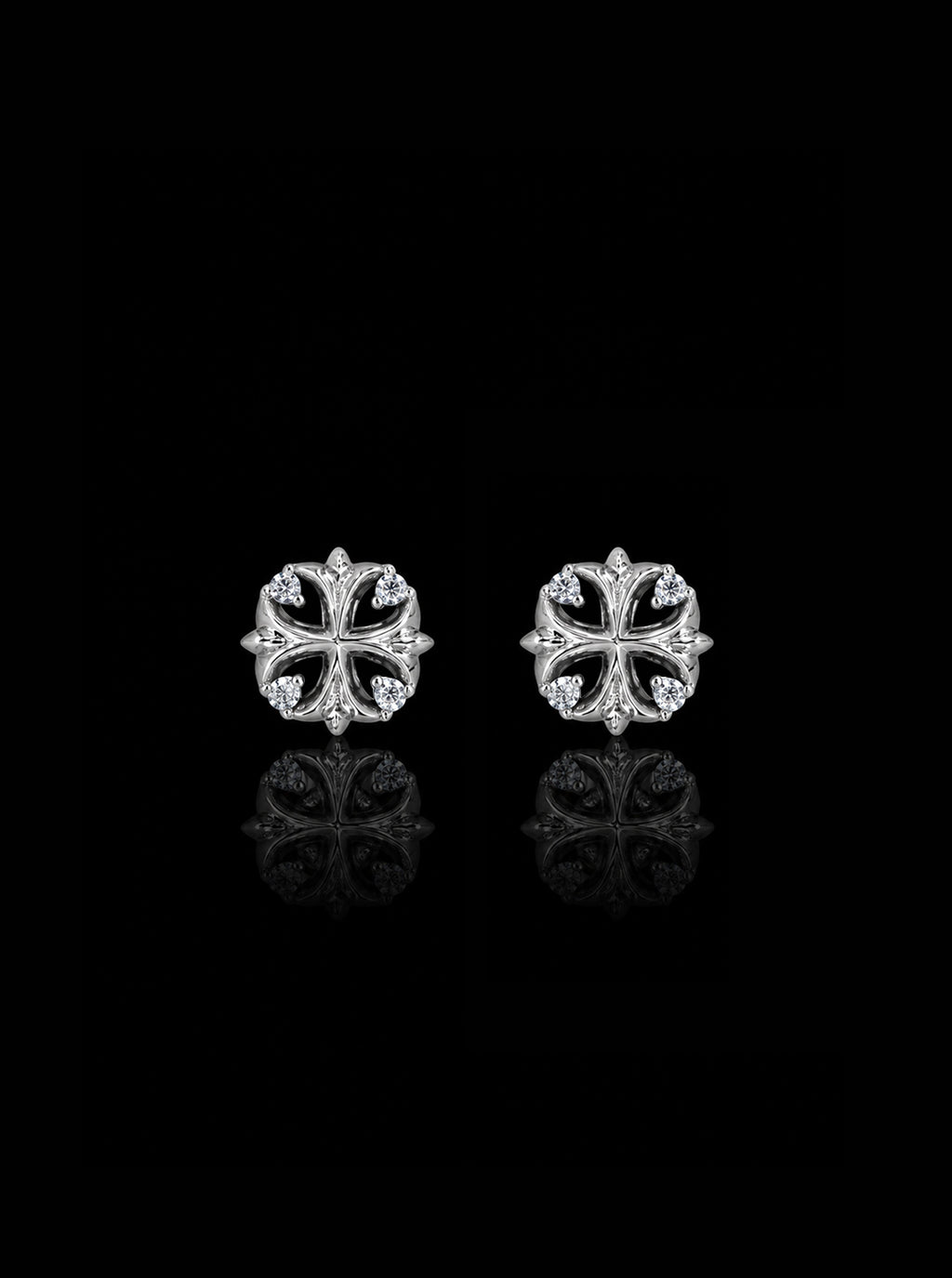 Clover cross stud earrings
