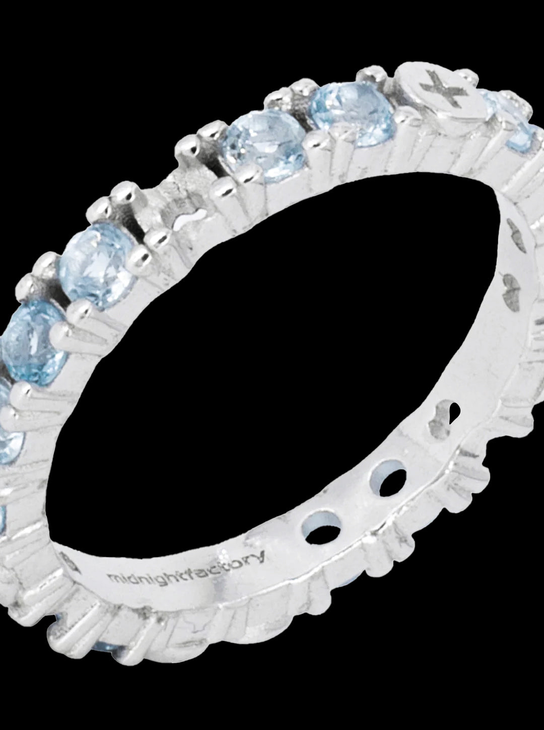 Broken eternity ring with topaz
