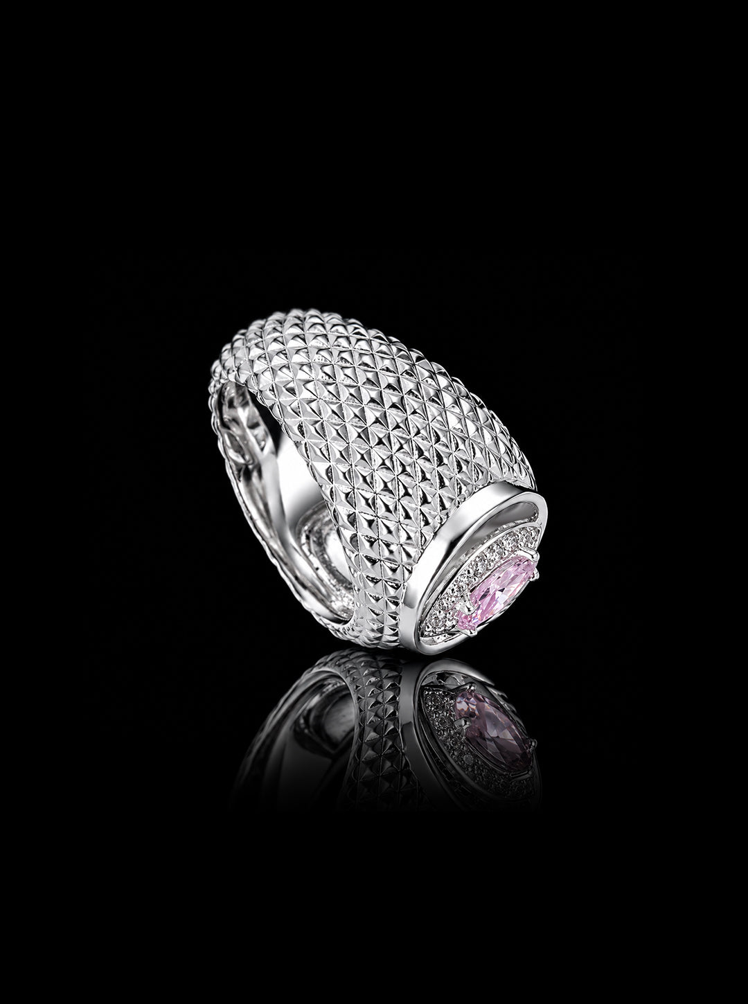 Cateye cut-out cocktail signet ring