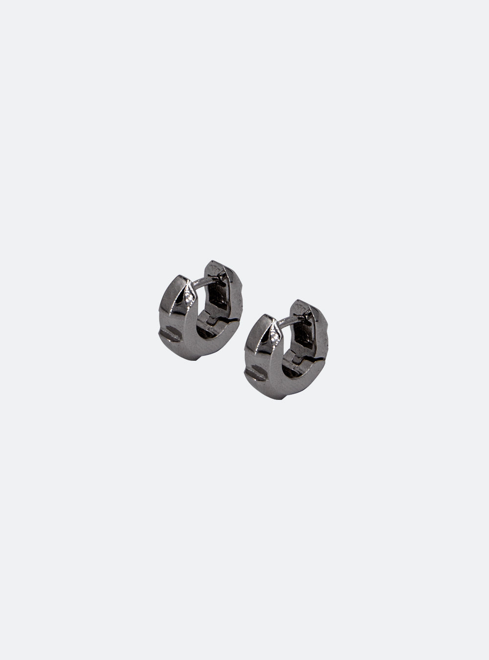 Chuck-nut huggie earrings