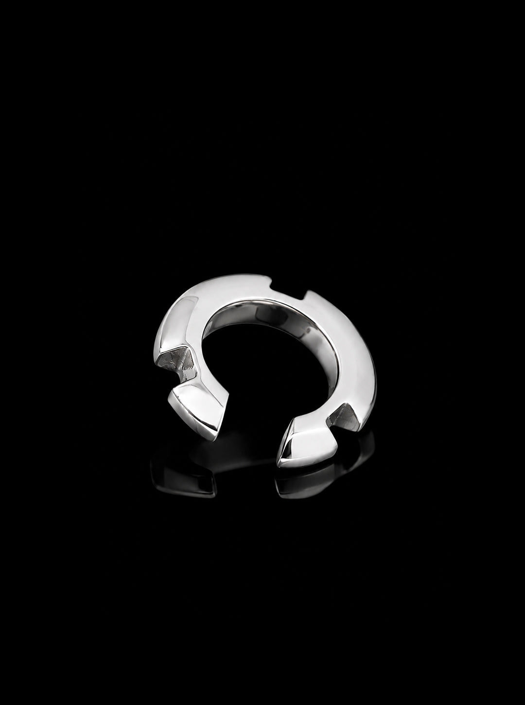 Chuck-nut single earcuff