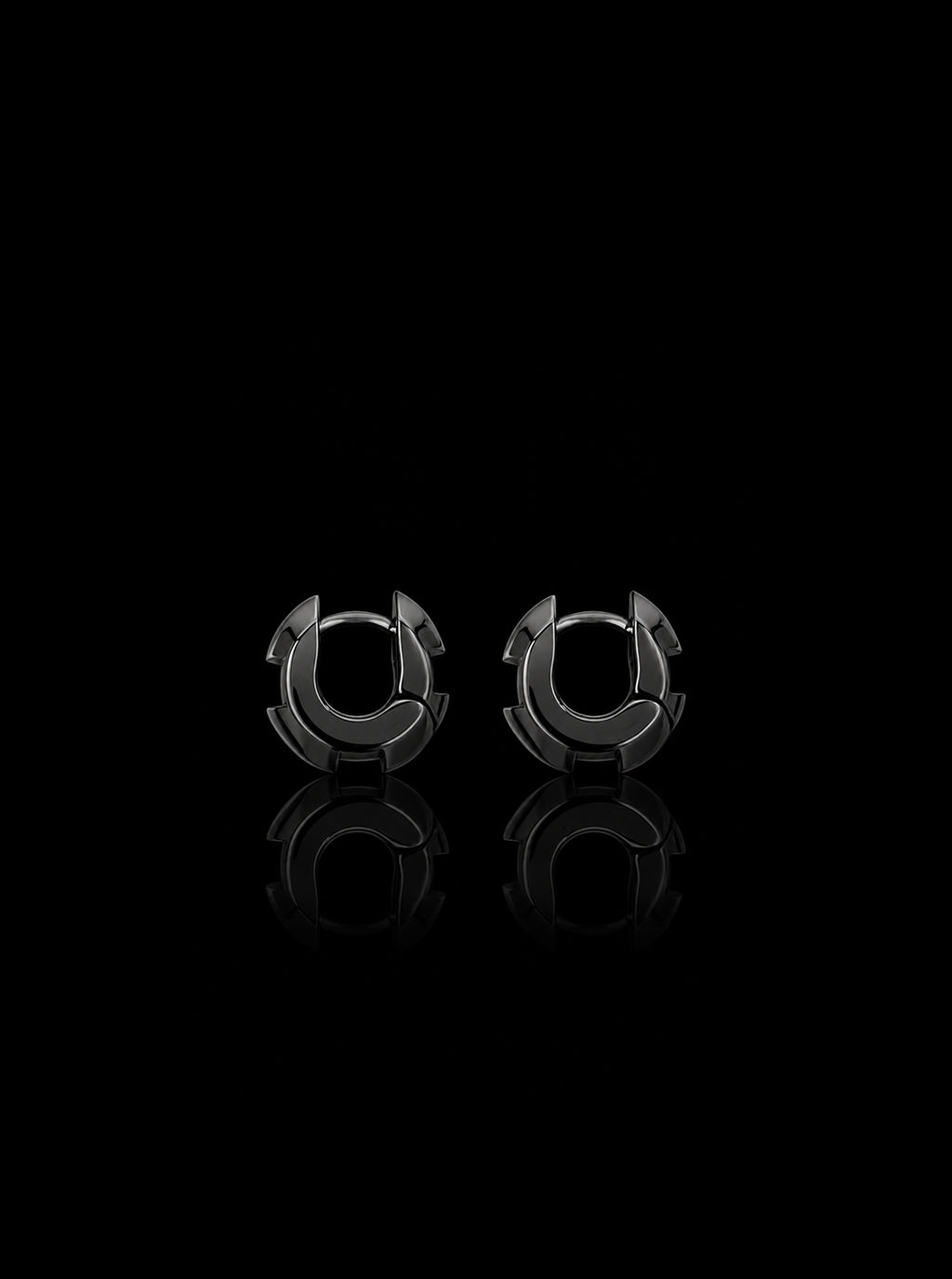 Chuck-nut huggie earrings