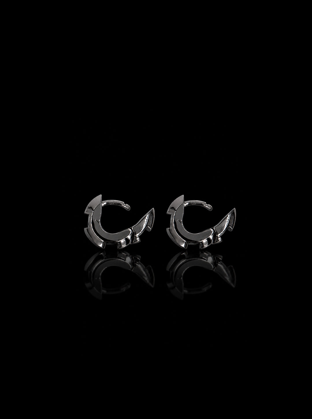 Chuck-nut huggie earrings