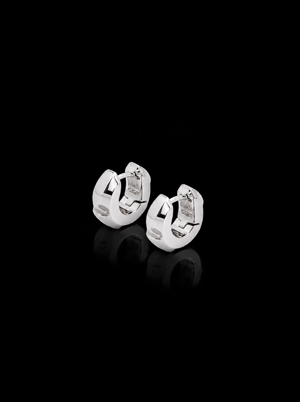 Chuck-nut huggie earrings