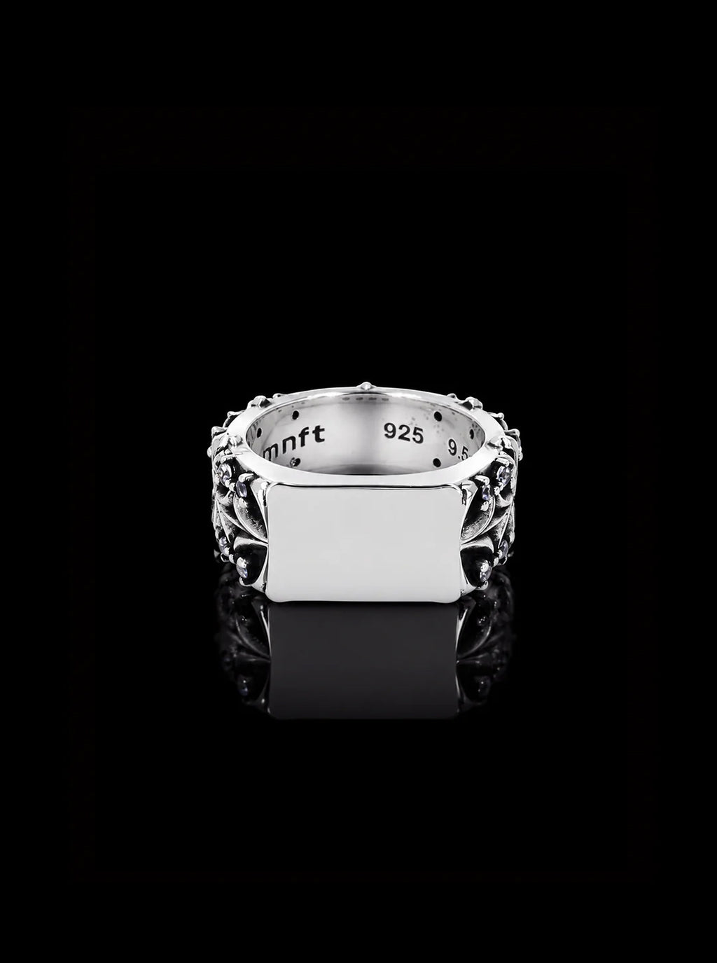 Clover cross quadruplets signet ring (Oxidised)