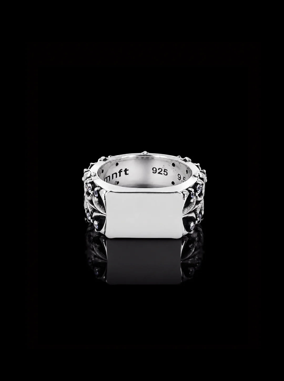 Maltese cross quadruplets signet ring (Oxidised)