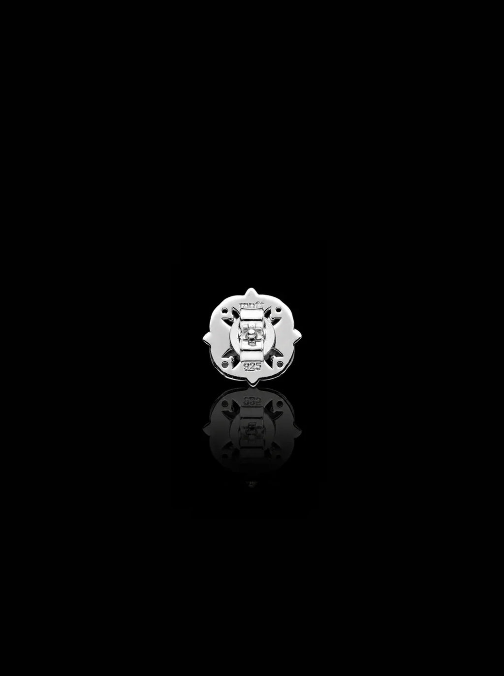 Clover cross stud single earring