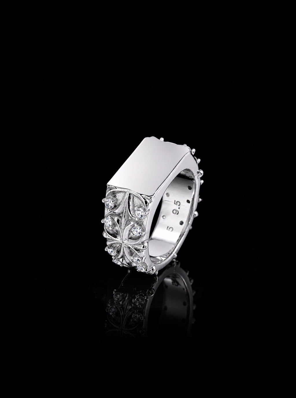 Clover cross quadruplets signet ring