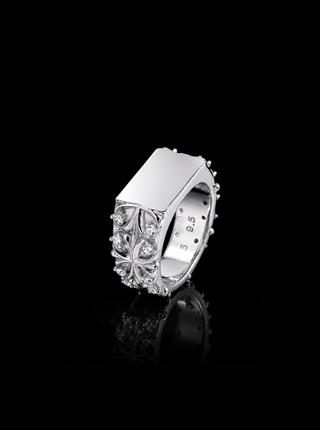 Maltese cross quadruplets signet ring