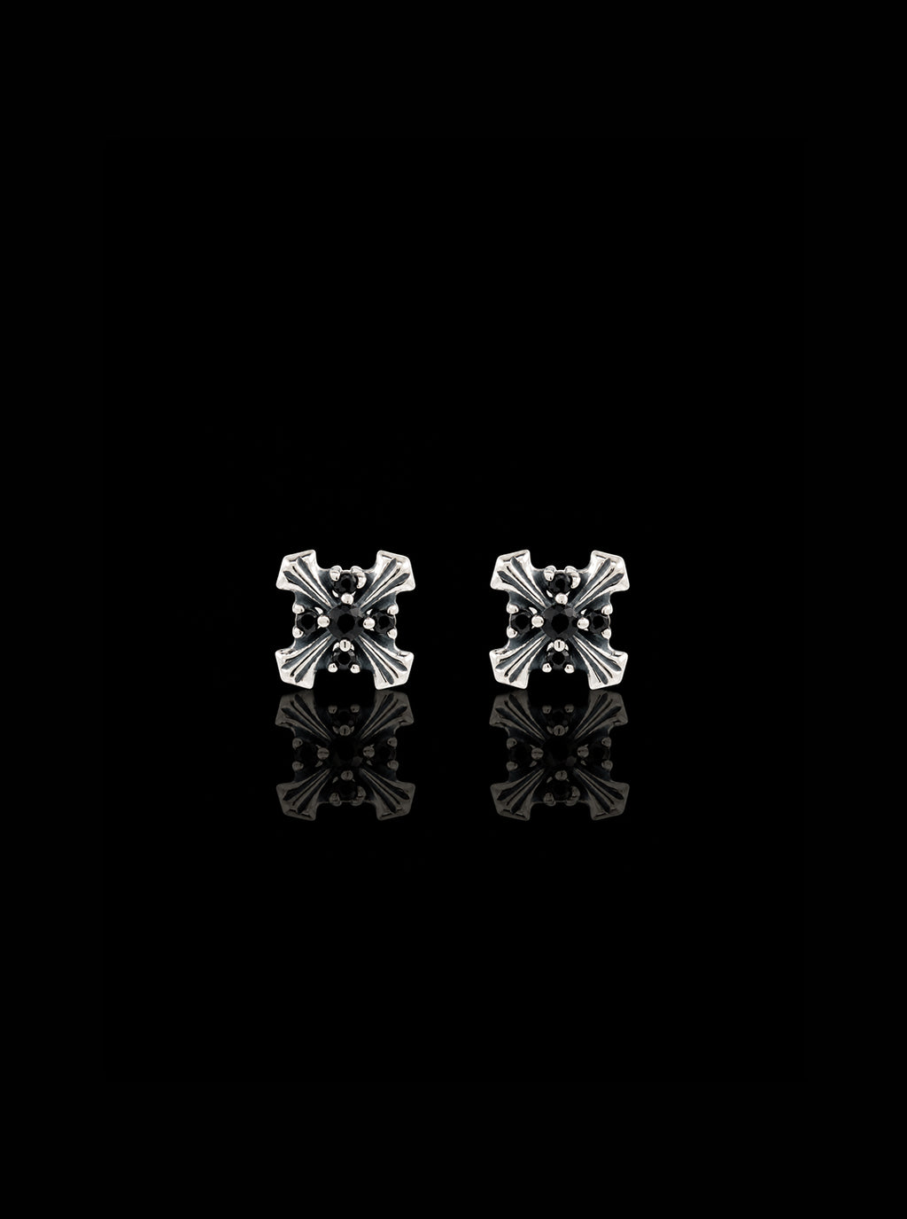 CRUCIS classic oxidised earrings