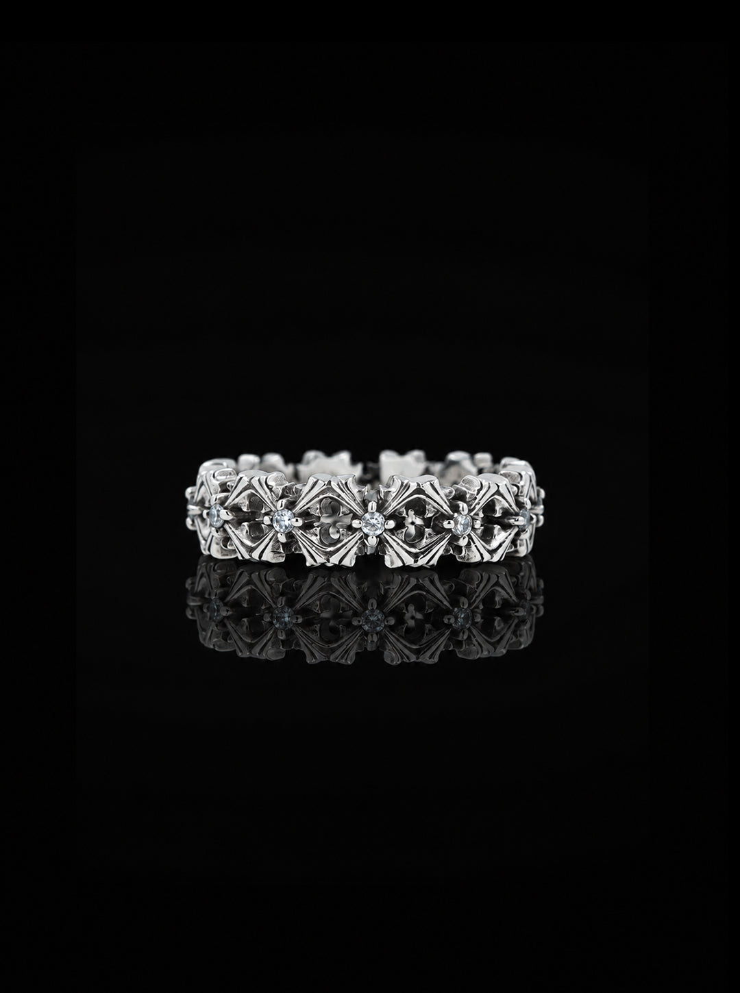 CRUCIS clover cross oxidised classic ring [Pre-order]