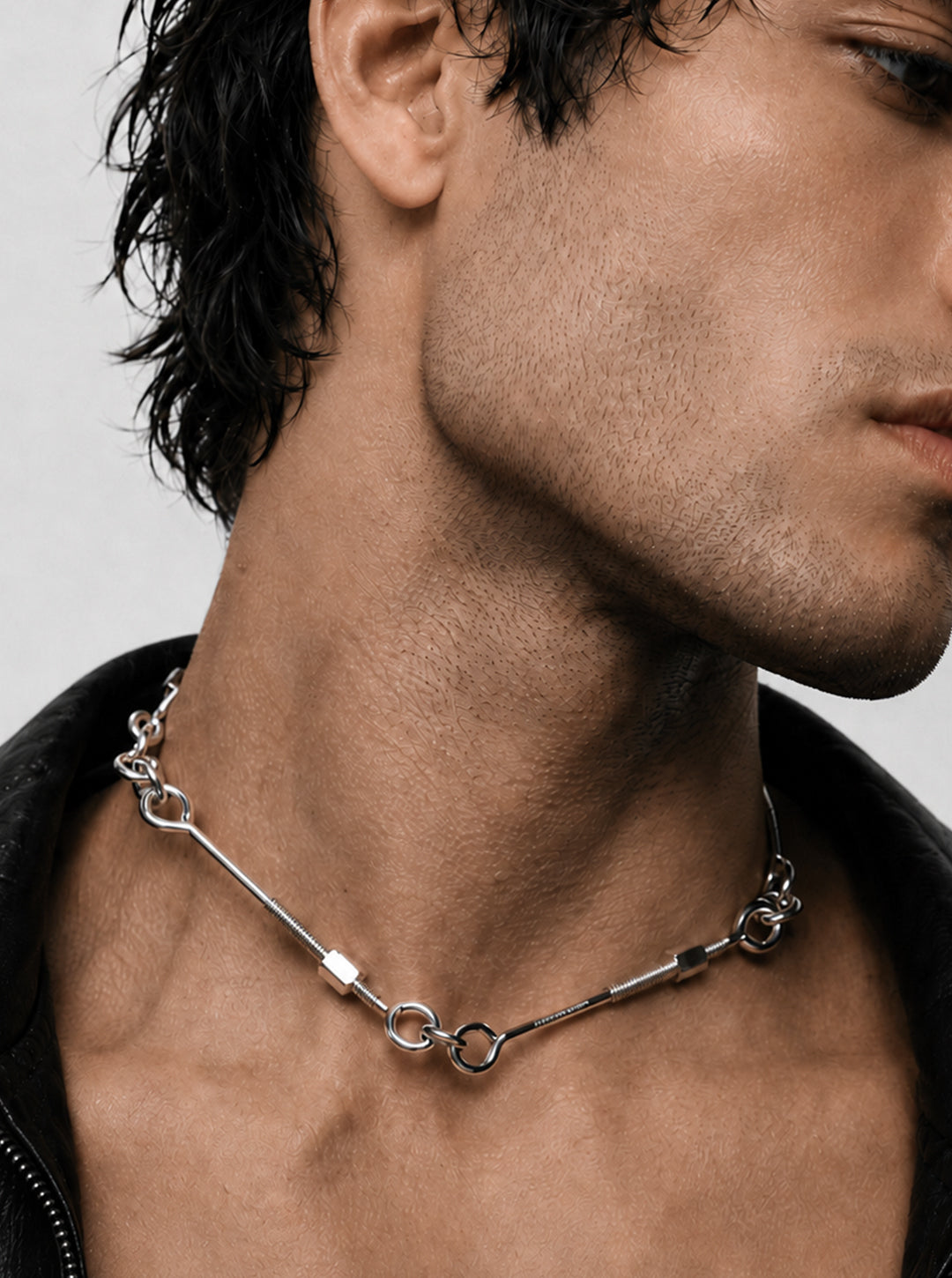 Screw-bolts bar necklace