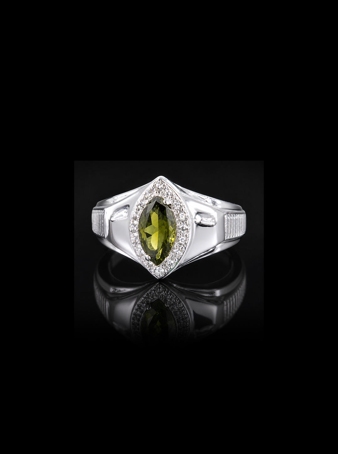 Mechanic cocktail ring