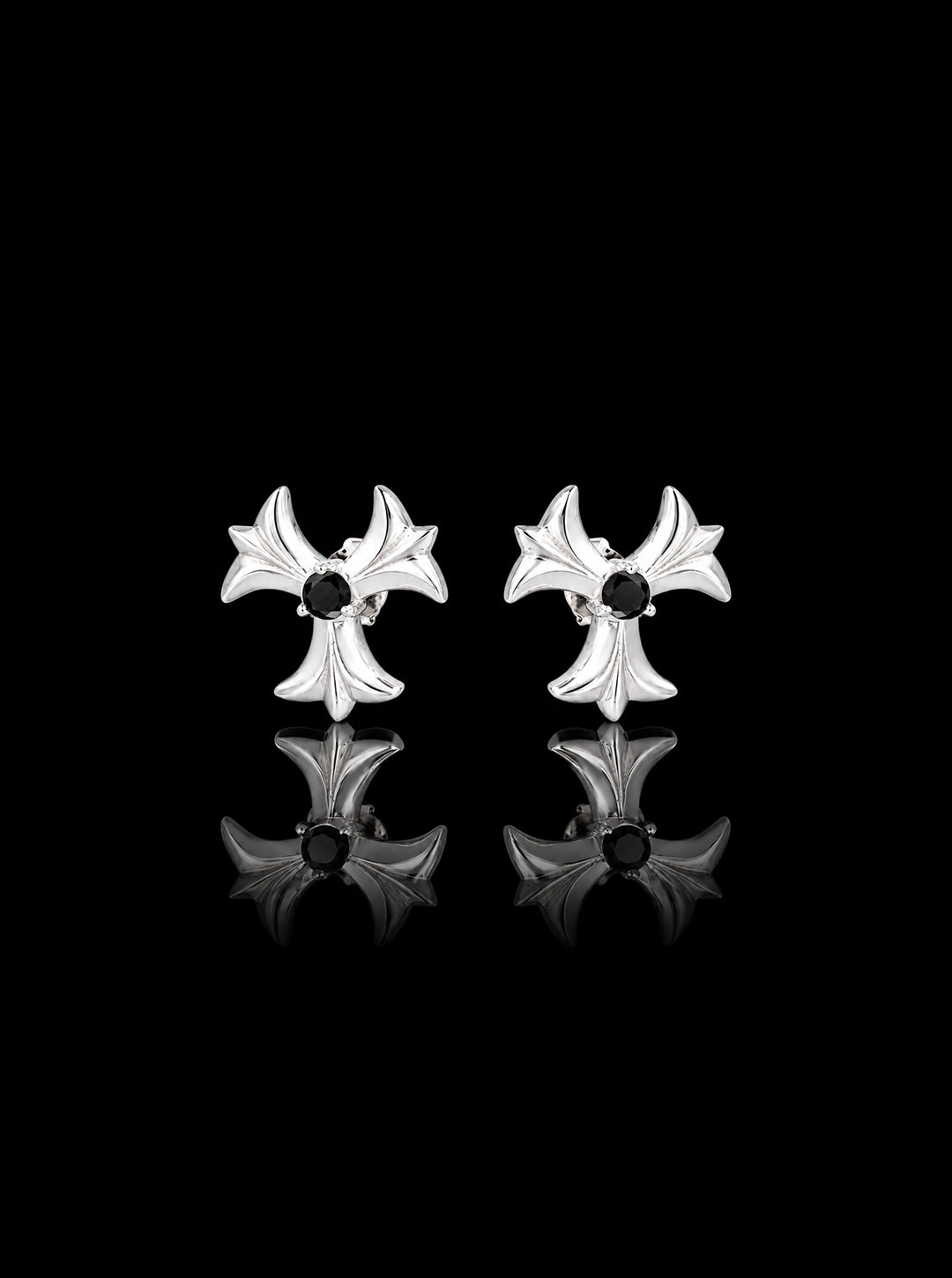 Petals ornament earrings