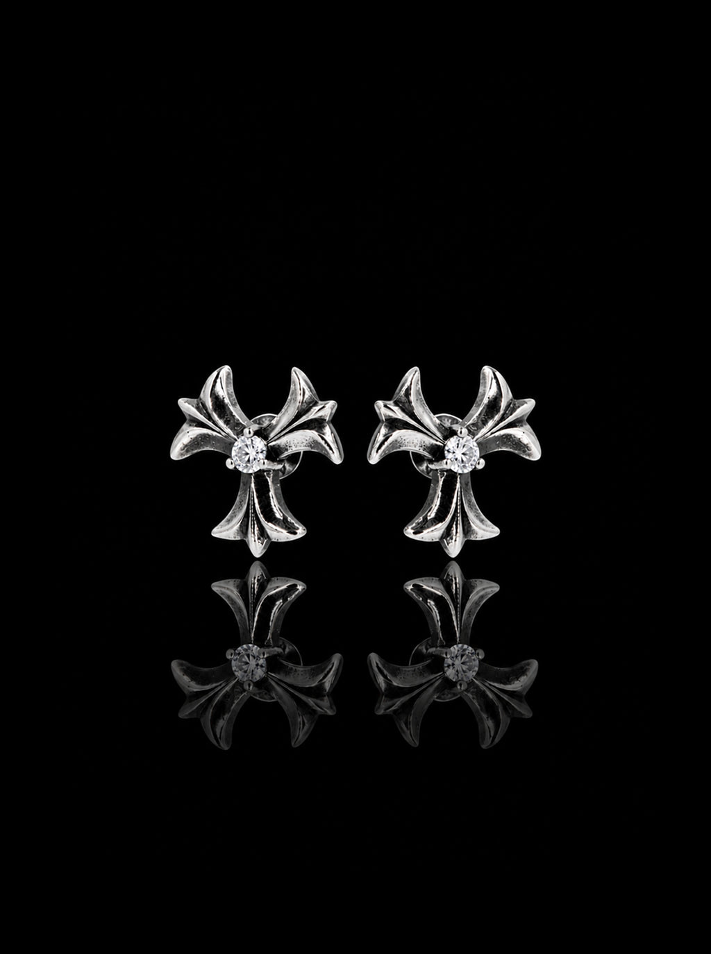 Petals ornament earrings (Oxidised)
