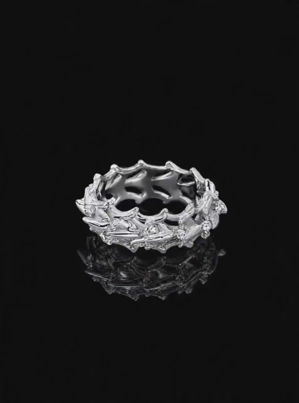 Spinebone w/ crystal ring