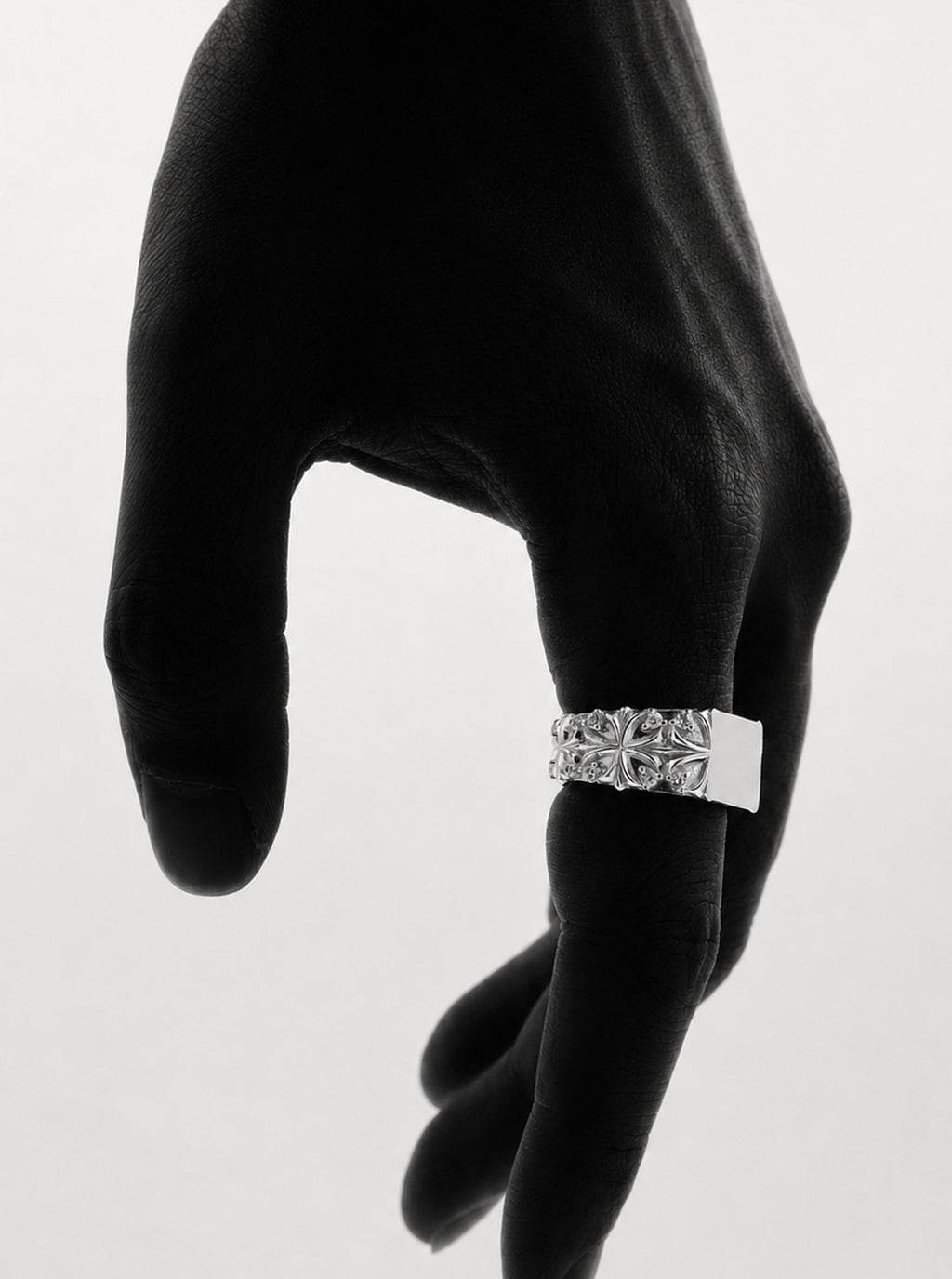 Clover cross quadruplets signet ring