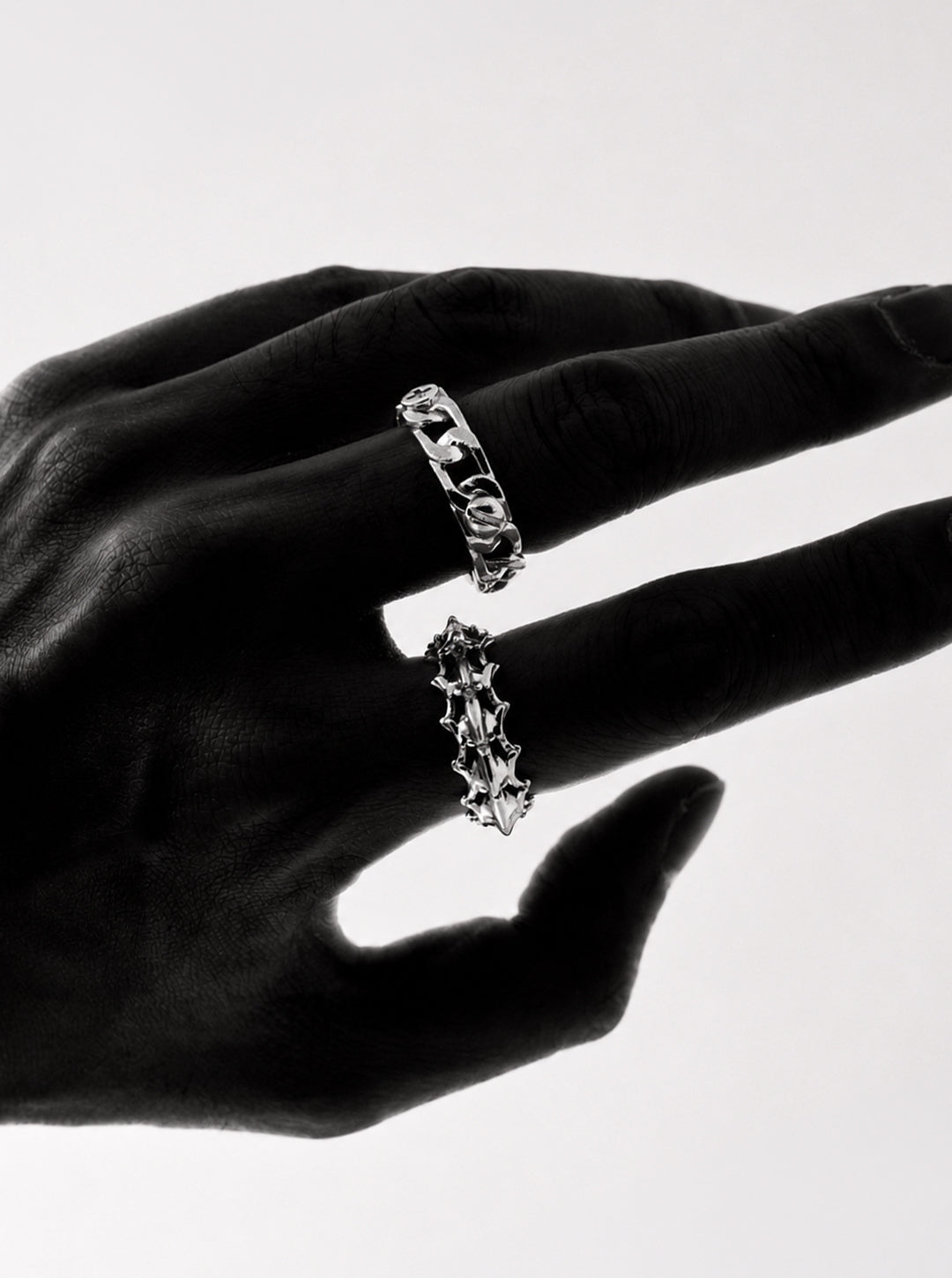 Spinebone w/ crystal ring