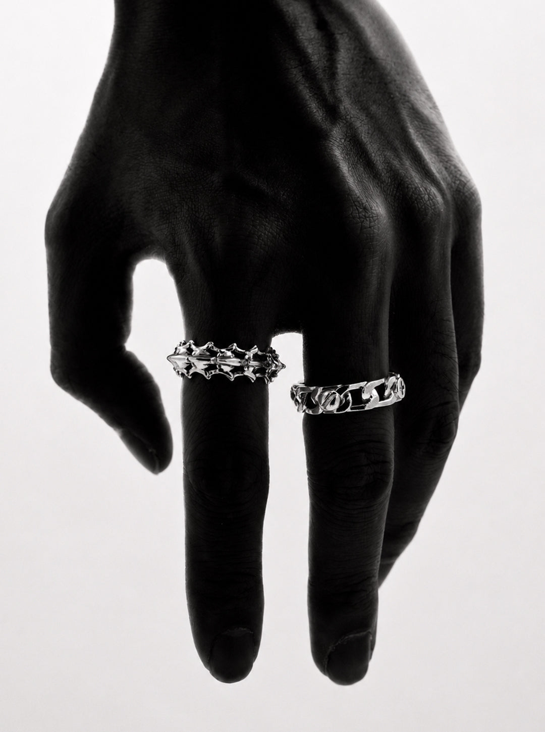 Spinebone w/ crystal ring