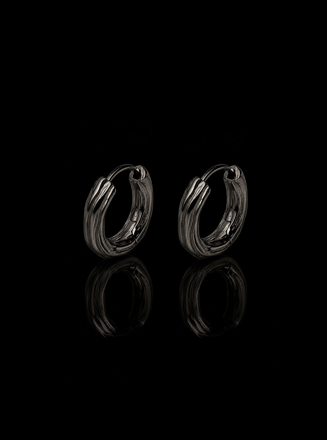 Wooody hoop sterling silver earrings (Black)