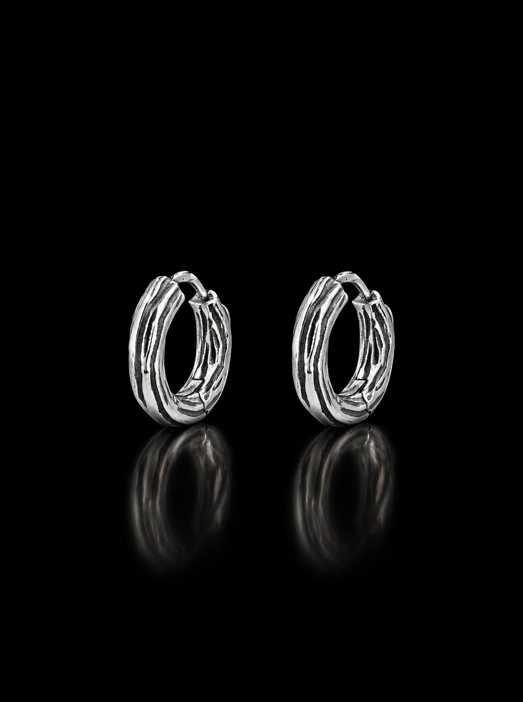 Wooody hoop sterling silver earrings (Oxidised)
