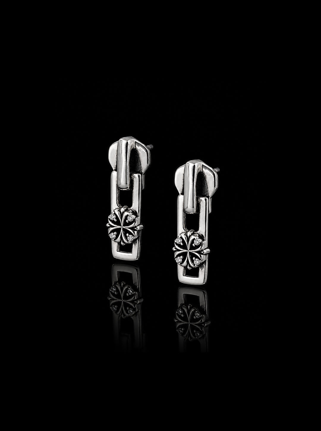 Clover-cross quadruplets zipper puller oxidised earrings