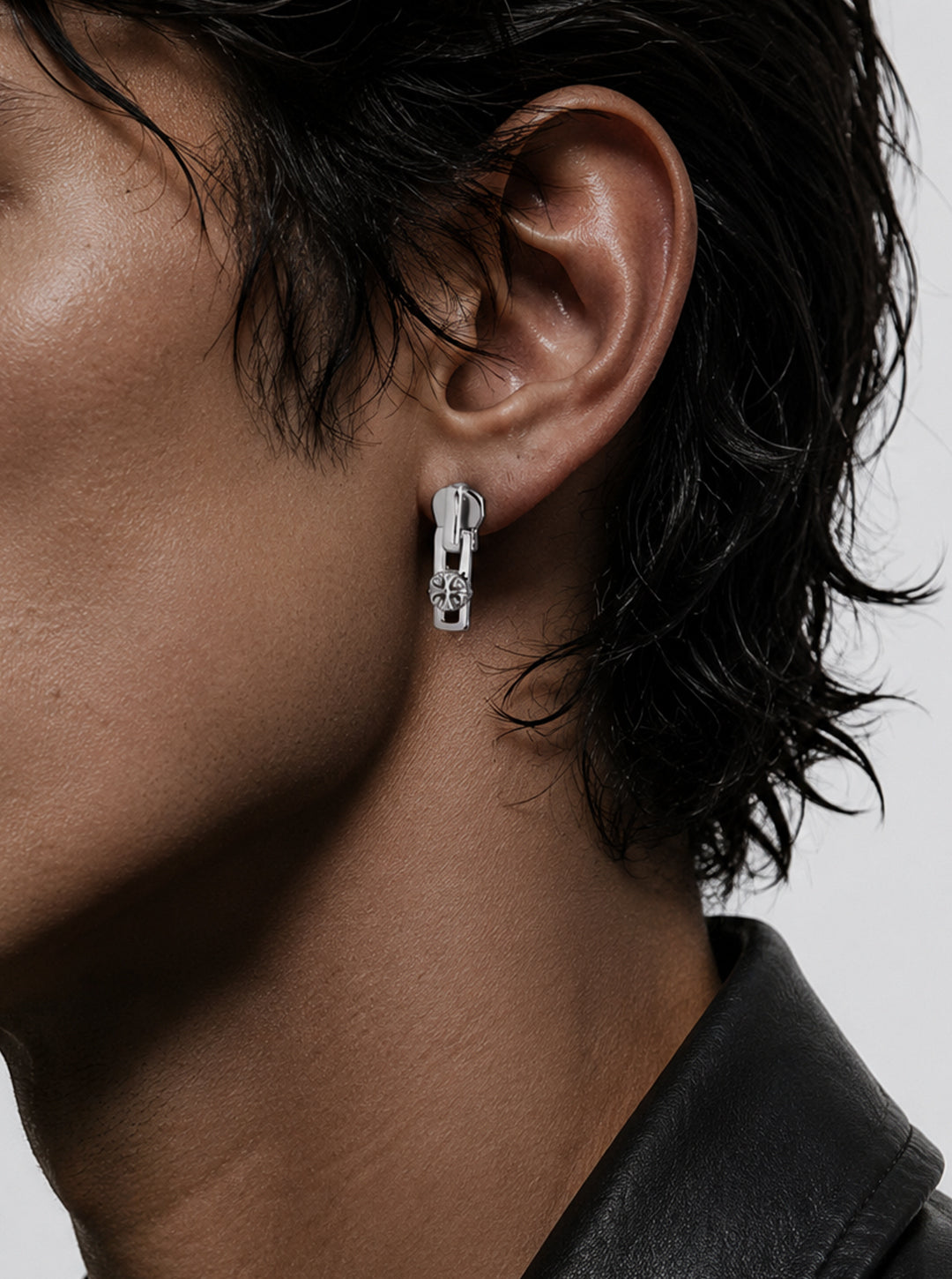 Clover-cross quadruplets zipper puller oxidised earrings